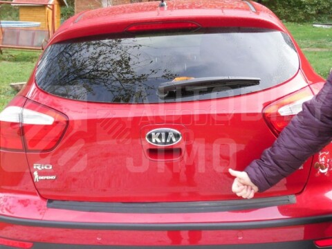 Ochranná lišta hrany kufru, zadního nárazníku