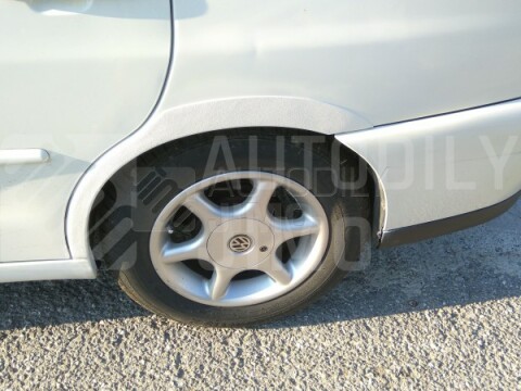Plastové lemy blatníku VW Polo Classic sedan 1994-2001