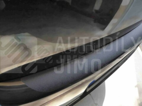 Ochranná folie na auto pro sloupky a prahy