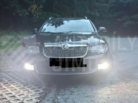 Superlight LED žárovka P21W do denního svícení Škoda BA15S