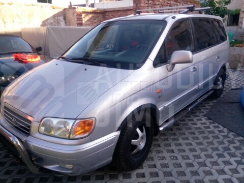 Lemy blatniku Hyundai Trajet 1999-2008