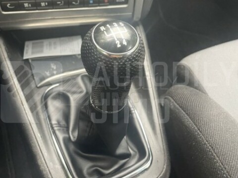 Germany řadící páka VW Golf IV Bora 5st chrom rámeček