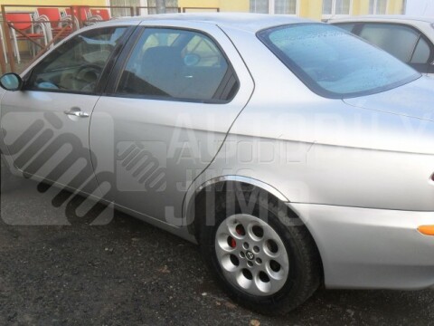 lemy blatníku Alfa Romeo 156