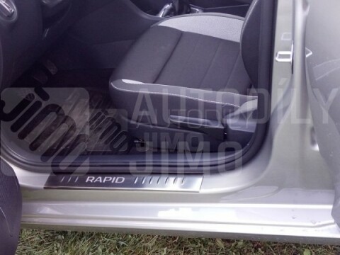 Ochranné kryty prahů s výstupky, nerez, Škoda Rapid