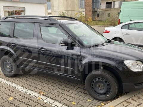 Ofuky oken Škoda Yeti 09- přední