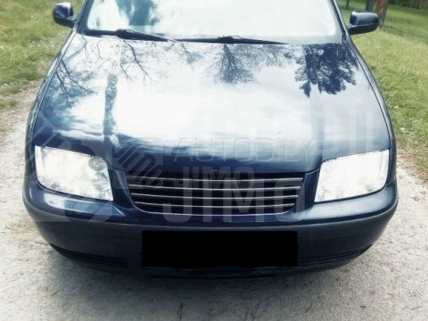 Přední maska VW Bora - plastová bez znaku