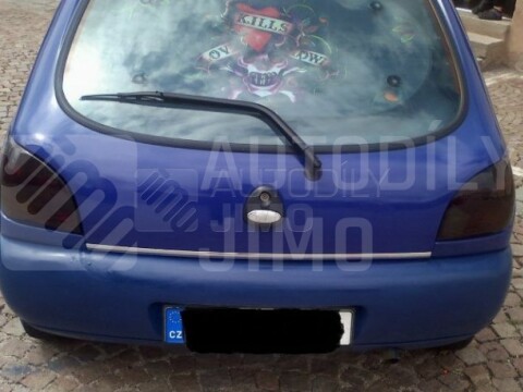 Clona na zadní okno "LKS"