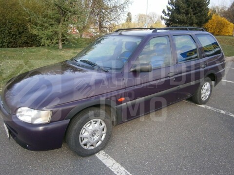 Plastové lemy blatníku Ford Escort 1990-2000 5dv.hatchback, combi