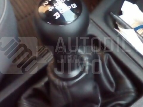 Hlavice řadící páky Peugeot 205, 306, 309, 405, rukojeť