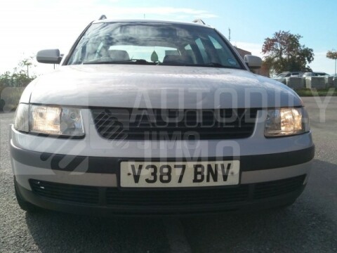 Přední maska VW Passat B5 3B - plastová bez znaku