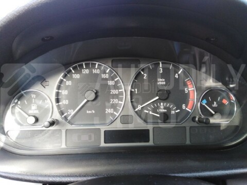 Chromové rámečky budíků BMW E46