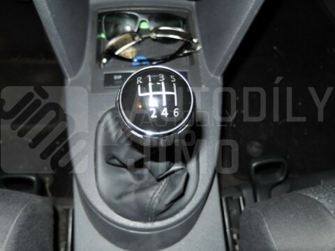 Řadící páka s manžetou, rukojeť VW Touran, Caddy 03-14 6st.
