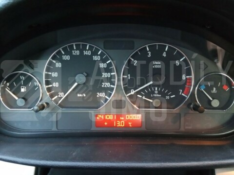 Chromované rámečky palubních přístojů BMW E46