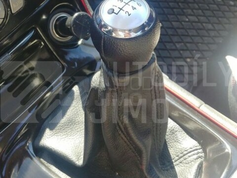 Řadící páka Toyota Avensis, Auris, Corolla, rukojeť řadící páky 6st.