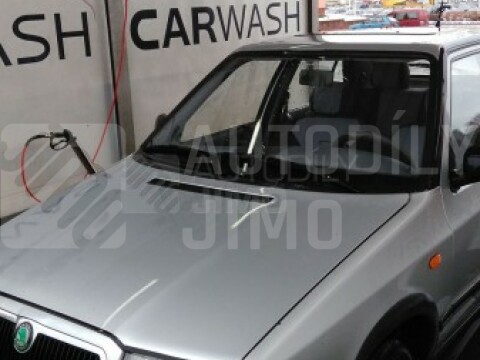 Plastové přední lemy blatníků Škoda Felicia