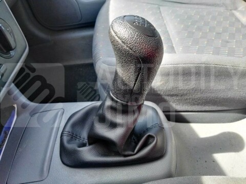 Řadící páka s manžetou, rukojeť Škoda Octavia I. 1U 1.4,1.6,1.9SDi - palubní deska bez kapličky.