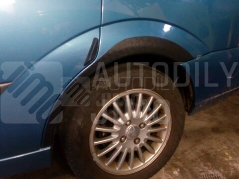 Plastové zadní lemy blatníku Ford Focus 1998-2004 combi