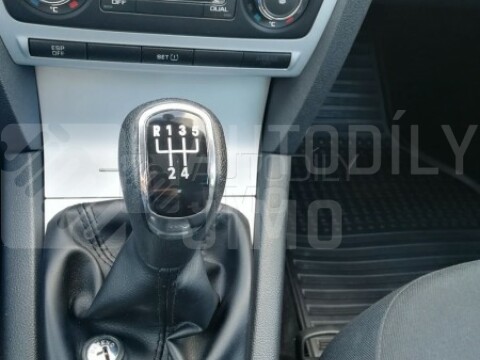 Řadící páka s manžetou, rukojeť Škoda Octavia II 1Z 04-12- 5st.