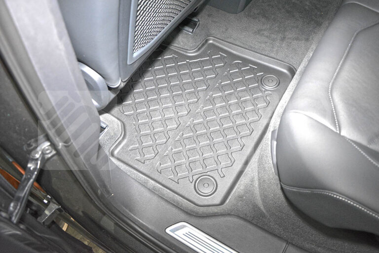 Aristar Gumové autokoberce VW Touareg 2018- (SUV) zvýšený okraj