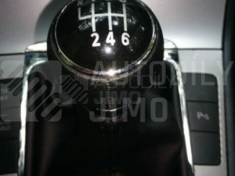 Řadící páka s manžetou VW Passat B6, B7 3C 6st, kožená Řadící páka s manžetou VW Passat B6, B7 3C 6st, kožená
