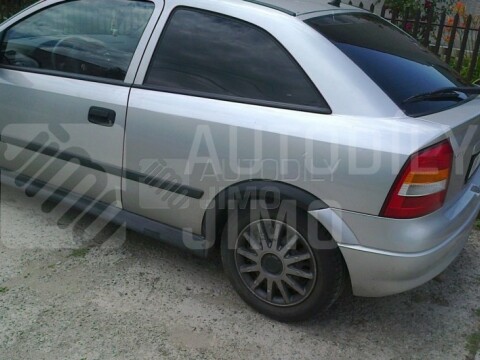 Plastové zadní lemy blatníku Opel Astra G 1998-2009 hatchback, sedan, 3dv. Plastové zadní lemy blatníku Opel Astra G 1998-2009 hatchback, sedan, 3dv.