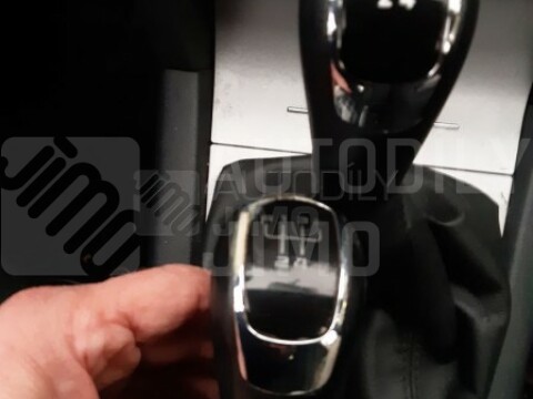Rukojeť řadící páky Škoda Fabia, Octavia, Superb, Yeti, 5st, hlavice Rukojeť řadící páky Škoda Fabia, Octavia, Superb, Yeti, 5st, hlavice