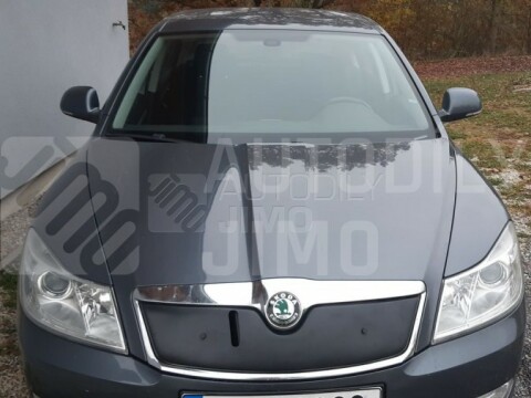 Zimní clona chladiče Škoda Octavia II 08-13 Zimní clona chladiče Škoda Octavia II 08-13