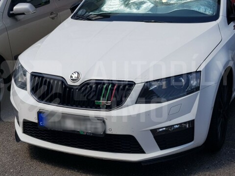 Znak, logo, emblém, nápis Škoda RS, VRS kovový - nová edice, na přední masku Znak, logo, emblém, nápis Škoda RS, VRS kovový - nová edice, na přední masku