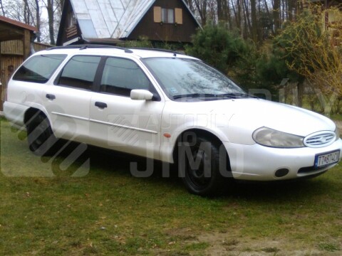 Plastové lemy blatníku Ford Mondeo 1996-2000 combi Plastové lemy blatníku Ford Mondeo 1996-2000 combi