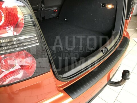 Ochranná lišta hrany kufru VW Touran 03-1 Ochranná lišta hrany kufru VW Touran 03-1