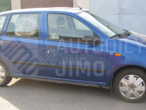Plastové lemy blatníku Fiat Punto 1993-1999 5dv.hatchback Plastové lemy blatníku Fiat Punto 1993-1999 5dv.hatchback