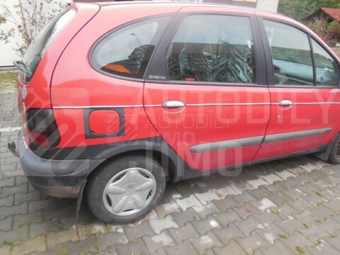 Plastové zadní lemy blatníků Renault Mégane SCENIC 95-03 Plastové zadní lemy blatníků Renault Mégane SCENIC 95-03
