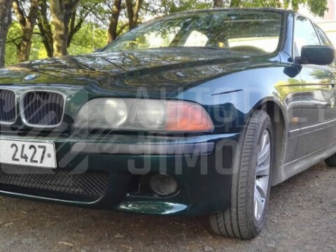 Přední nárazník BMW E39 M5 style Přední nárazník BMW E39 M5 style