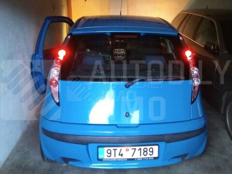 Zadní světla, lampy Fiat Punto 2 99-03 3dveř., chromové Zadní světla, lampy Fiat Punto 2 99-03 3dveř., chromové