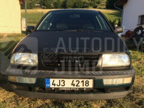 Přední maska VW Vento - plastová bez znaku Přední maska VW Vento - plastová bez znaku