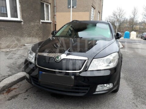 Zimní clona chladiče Škoda Octavia II 08-13 Zimní clona chladiče Škoda Octavia II 08-13