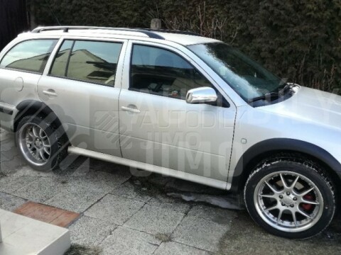 Plastové lemy Škoda Octavia I 1996-2010 Plastové lemy Škoda Octavia I 1996-2010