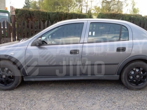 Plastové lemy blatníku Opel Astra G 1998-2009 hatchback, sedan, 3dv. Plastové lemy blatníku Opel Astra G 1998-2009 hatchback, sedan, 3dv.
