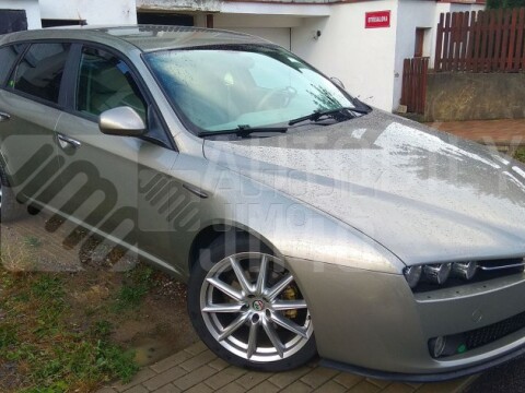 Ofuky oken Alfa Romeo 159 přední Ofuky oken Alfa Romeo 159 přední