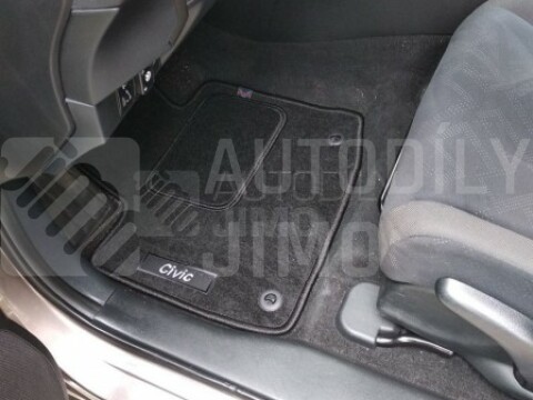 Textilní autokoberce Honda Civic IX 5D, 12-17 s nápisem, gramáž 2000g/m2 Textilní autokoberce Honda Civic IX 5D, 12-17 s nápisem, gramáž 2000g/m2