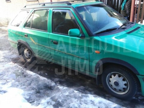 Plastové lemy blatníku Škoda Felicia 4ks/sada Plastové lemy blatníku Škoda Felicia 4ks/sada