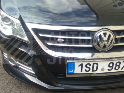 Znak, logo, emblém, nápis VW R-line - na přední masku Znak, logo, emblém, nápis VW R-line - na přední masku