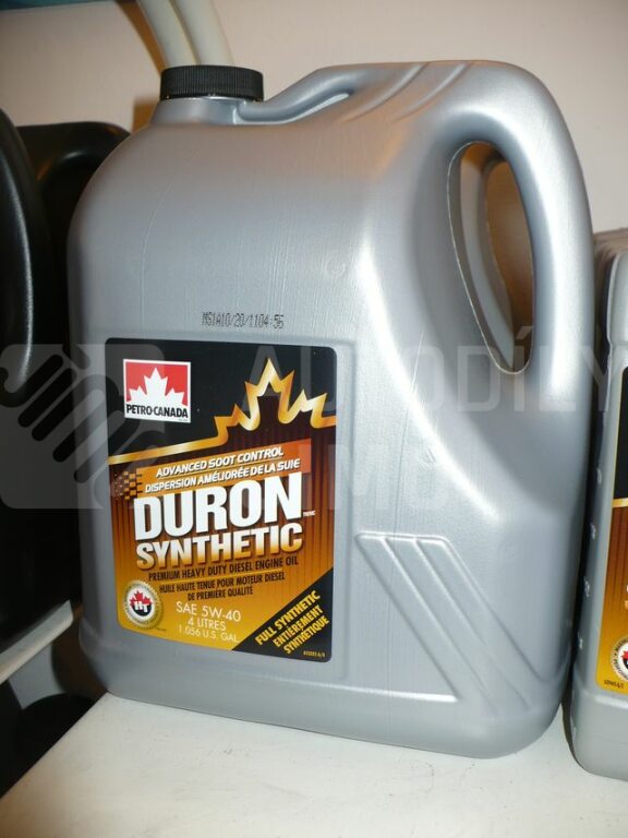 Motorový olej Petro Canada Duron Synthetic SAE 5W-40 4L