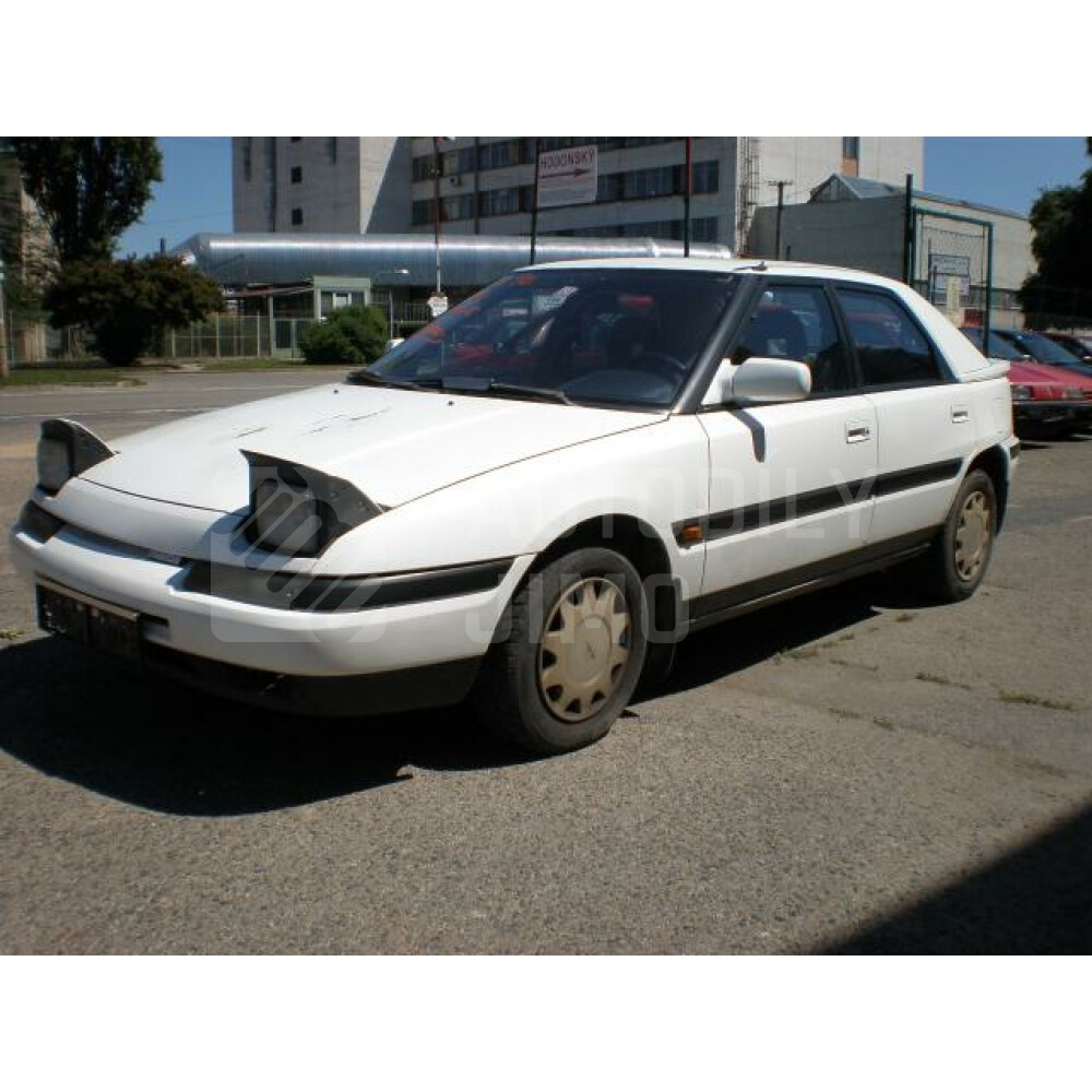 Lemy blatniku Mazda 323F 1989-1994.jpg