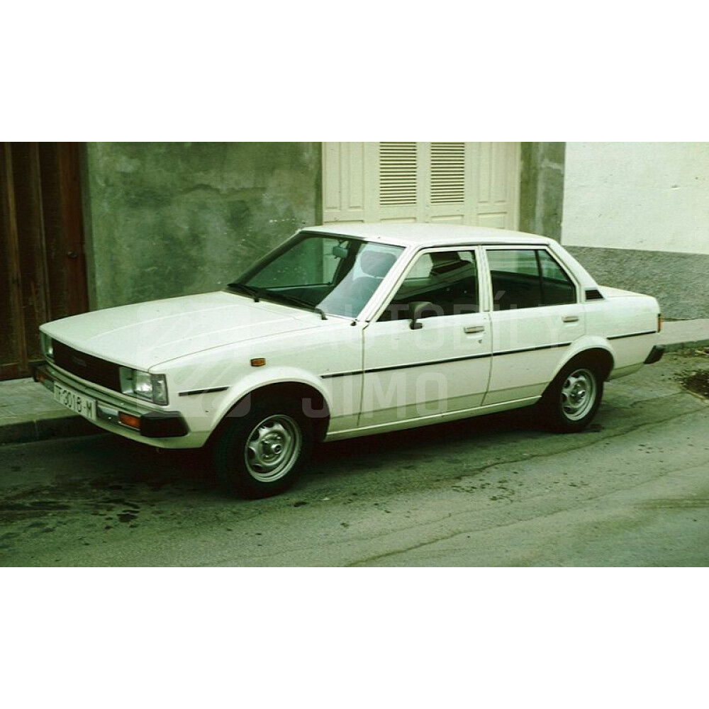 Lemy blatniku Toyota Corolla 1979-1982.jpg