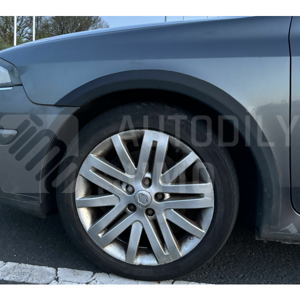 Plastové lemy blatníků Renault Laguna II 2001-2005 přední levý