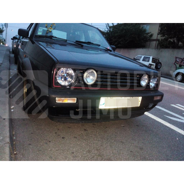 Lišta přední masky, mračítko VW Golf II GTI s přídavnými světly Lišta přední masky, mračítko VW Golf II GTI s přídavnými světly