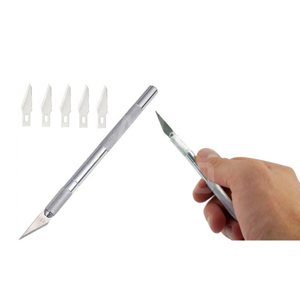 Nůž, skalpel k řezání termoplastických fólií, výměnné ostří Nůž, skalpel k řezání termoplastických fólií, výměnné ostří