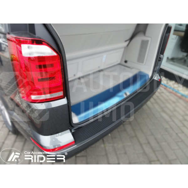 Ochranná lišta hrany kufru VW Transporter T6 výklopné dveře 2015- Ochranná lišta hrany kufru VW Transporter T6 výklopné dveře 2015-