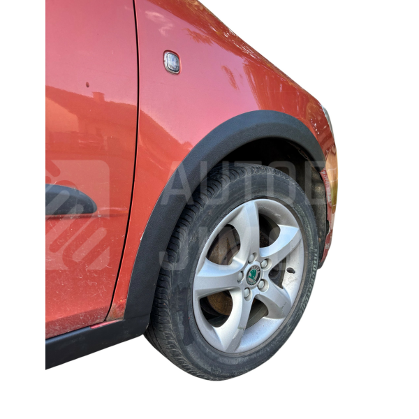Sada plastové lemy a prahy Škoda Fabia 2 - produktová fotka Sada plastové lemy a prahy Škoda Fabia 2 - produktová fotka